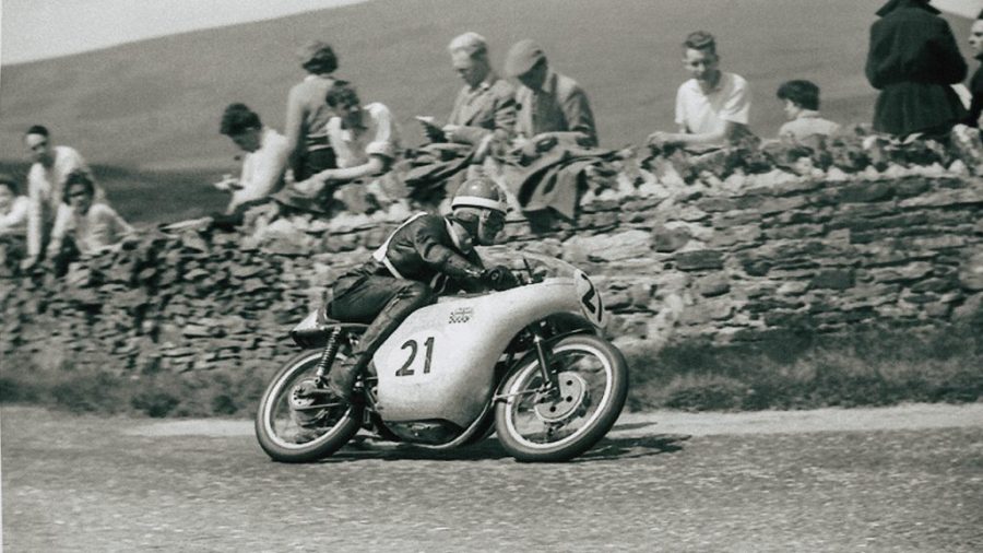 Mike Hailwood Paton 125 TT 1958