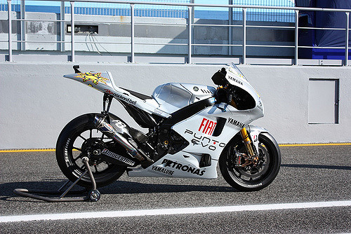2009 Yamaha YZRM1 Punto