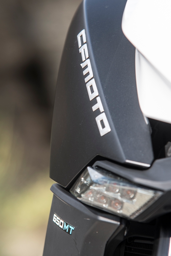 CF Moto 650MT details 7