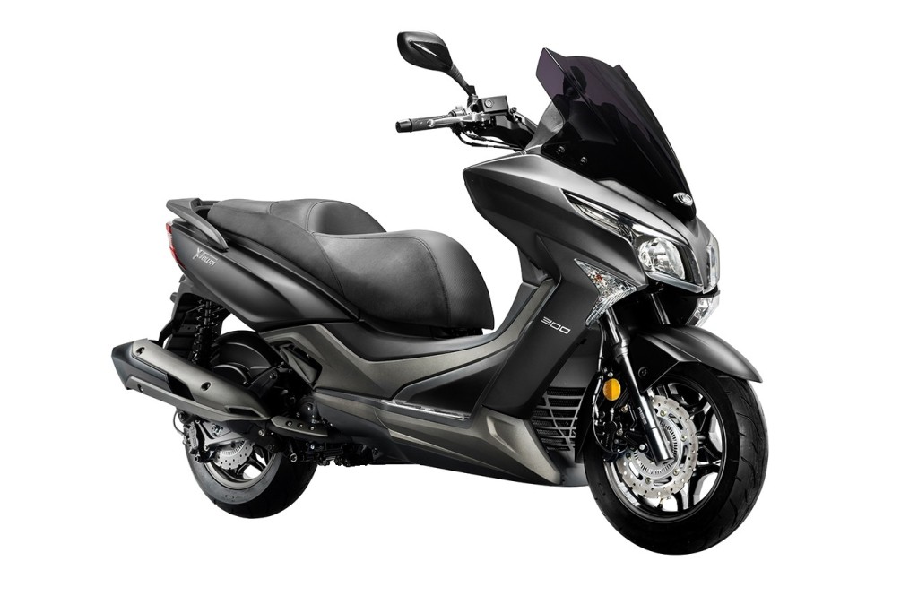 Kymco XTown 300i ABS Special Edition Η πόλη είναι δική σου (Video)