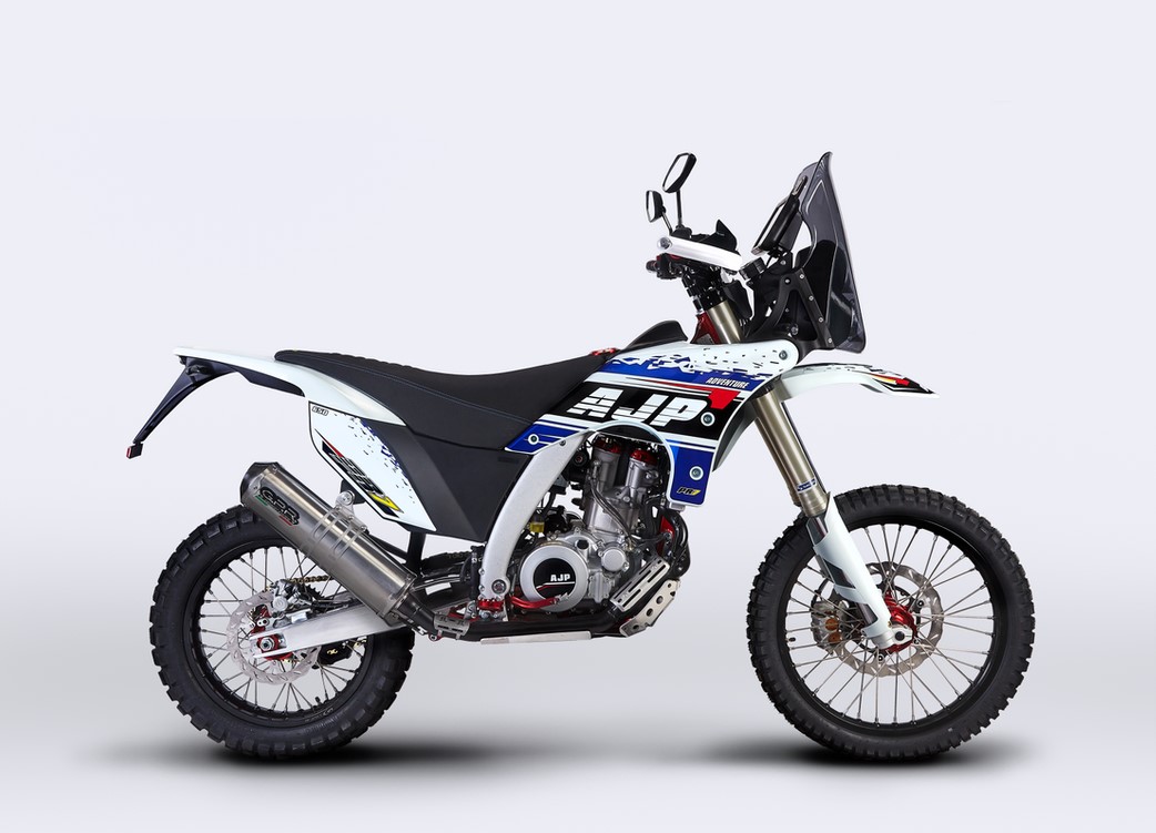 AJP PR7 650 Adventure 7