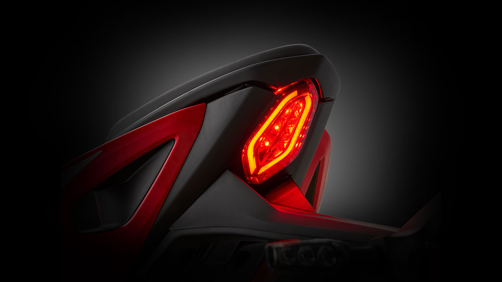 QJMOTOR SRK125R TAILLIGHT