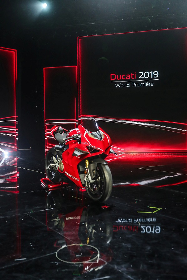 Ducati World Premiere 2019 08 UC69343 Low
