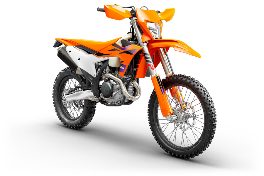 520444 MY24 KTM 450 EXC F EU Front Right EUROPE GLOBAL