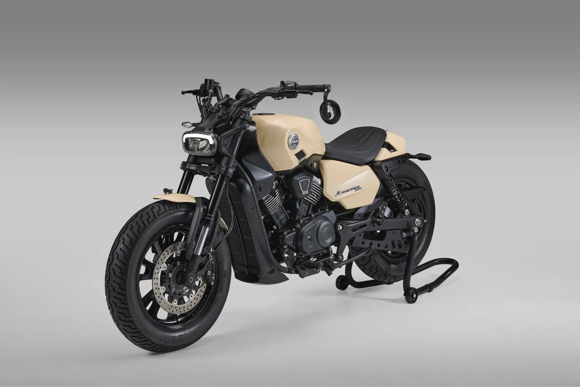 benelli leoncino bobber 400 desert tan 3.jpg