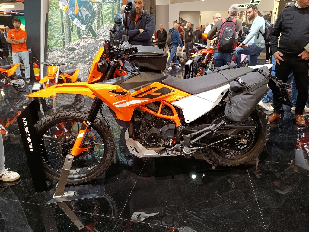 KTM 390 ENDURO R 2025 EICMA 8