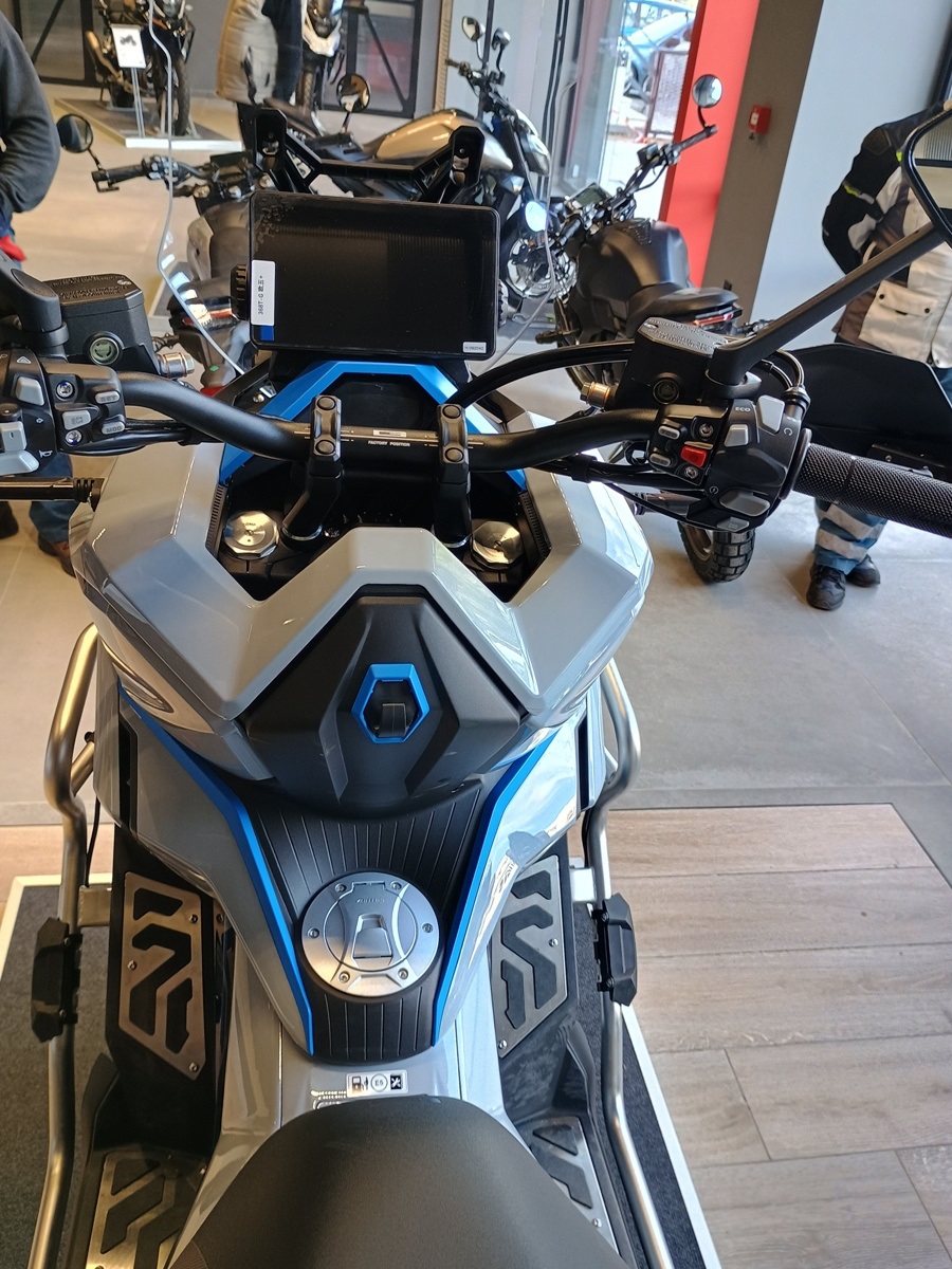 ZONTES G368 ATHENS MOTO HALL 2WO 11