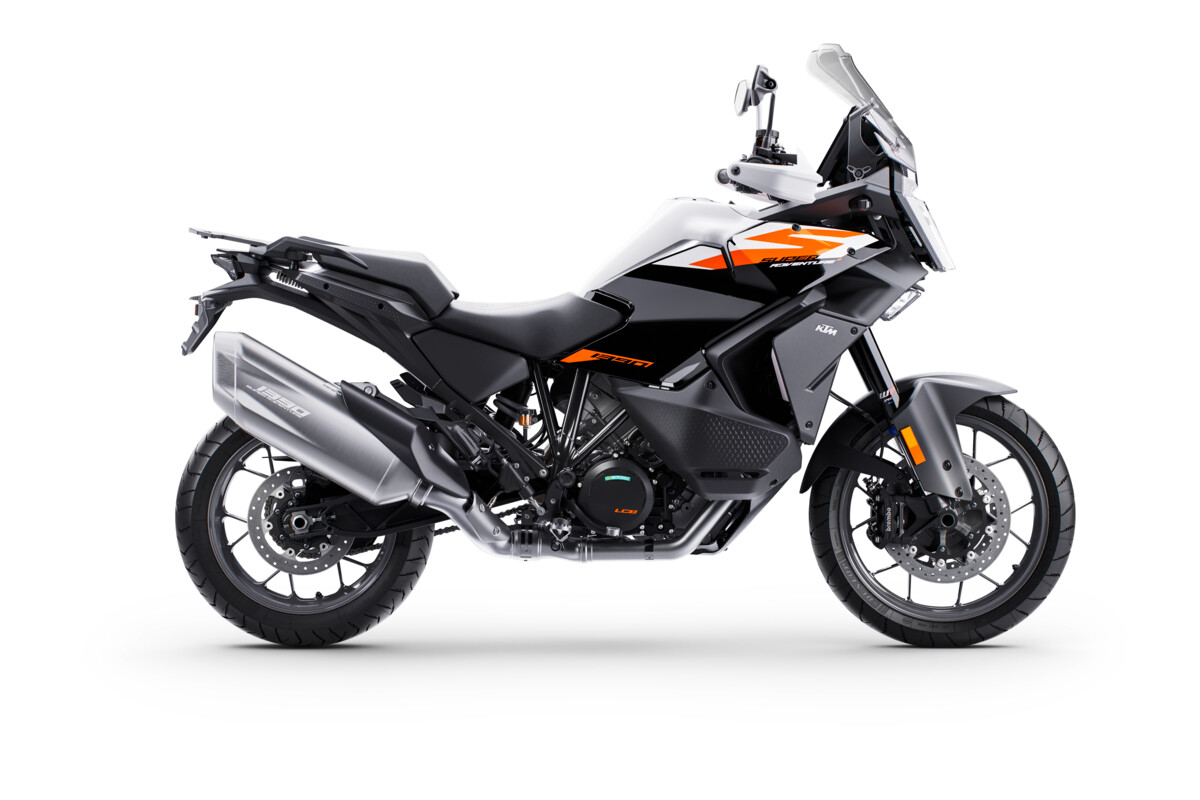 2025 KTM 1390 SUPER ADVENTURE S 12