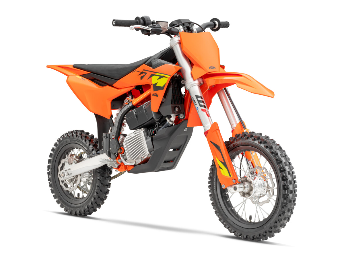 2025 KTM SX E 3 and SX E 5 15