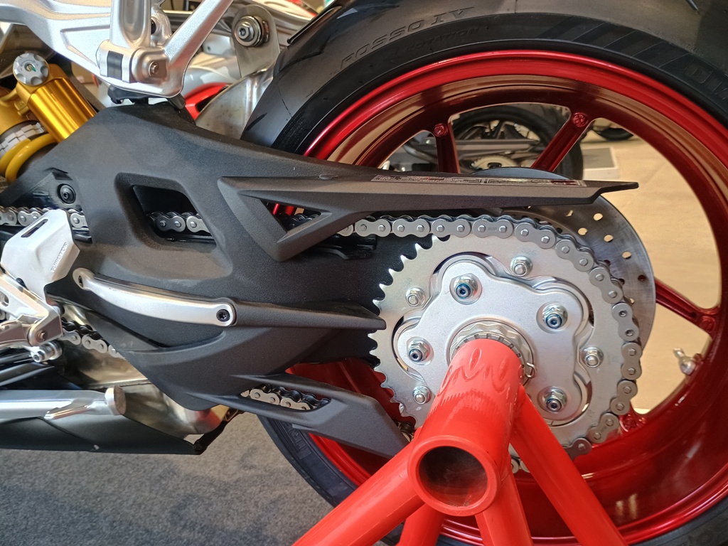 QJMOTOR SRK 921 RR 2025 8