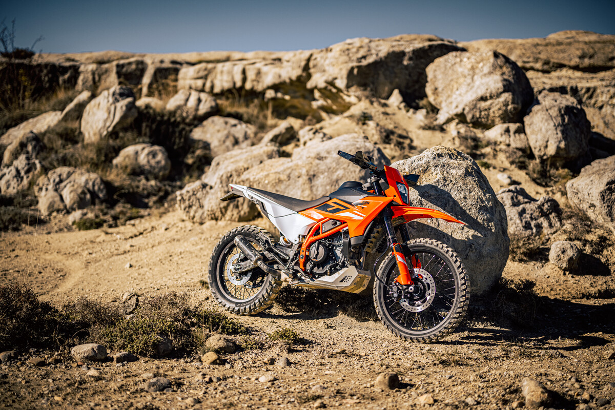 2025 ktm enduro r range 17