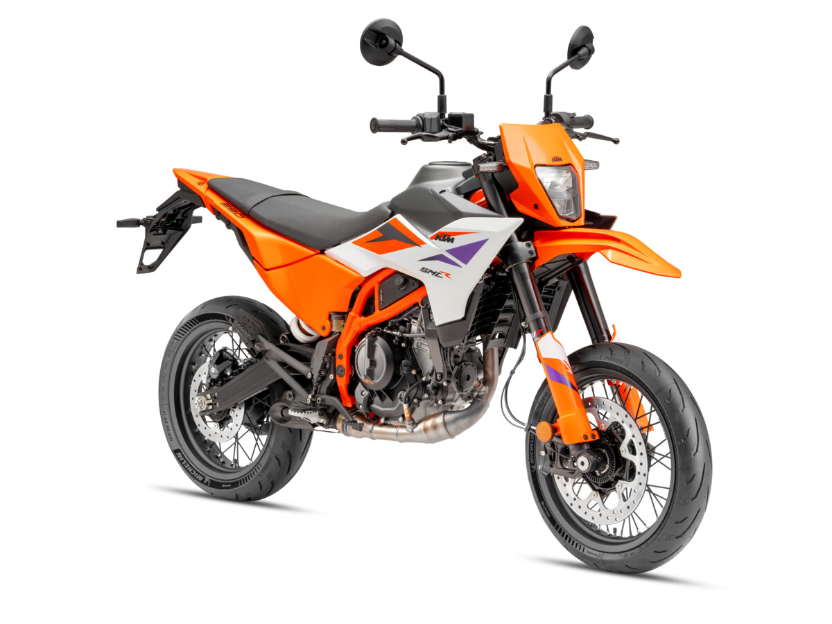 2025 KTM 125 and 390 SMC R 9