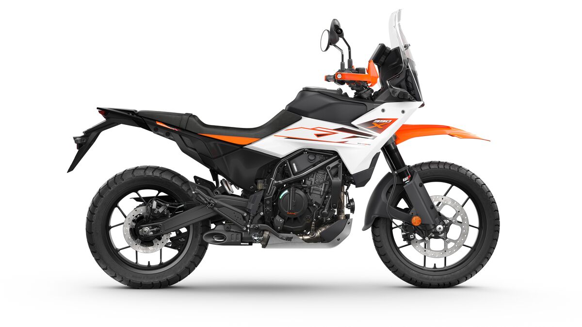 665372 MY25 KTM 390 Adventure X EU White 90 right EUROPE GLOBAL