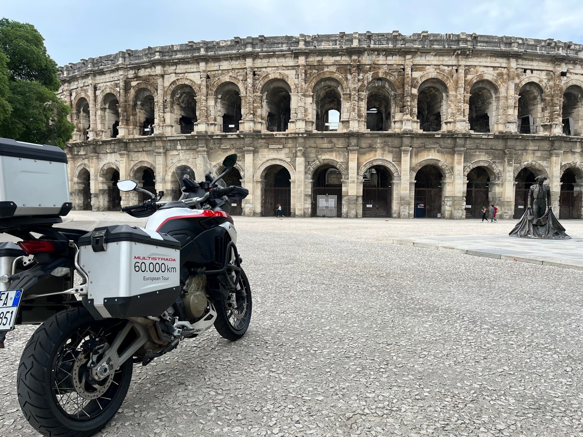 MULTISTRADA 60K KM EUROPEAN TOUR 007 UC758293 High