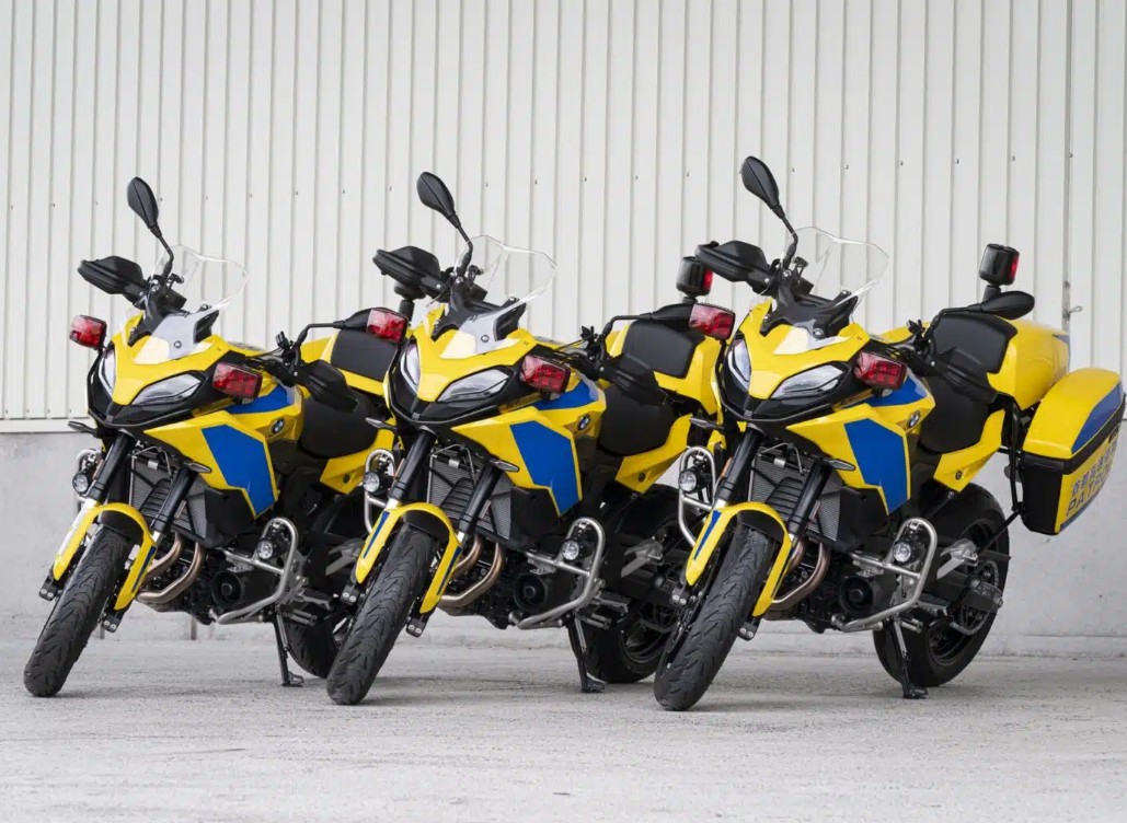 BMW F900XR Shotoku Patrol 2