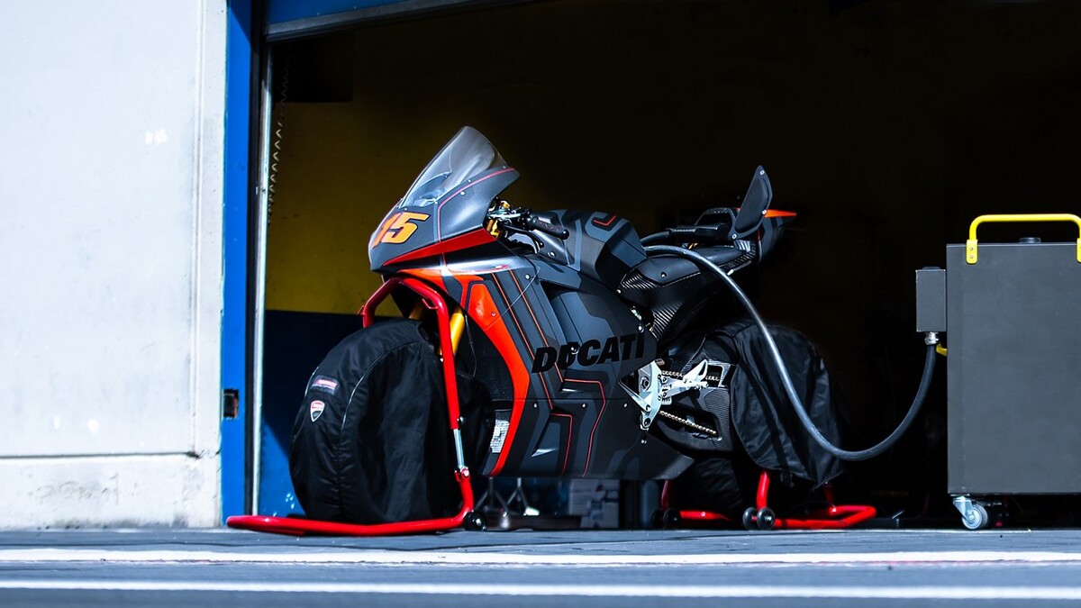 Ducati V21L MotoE 8