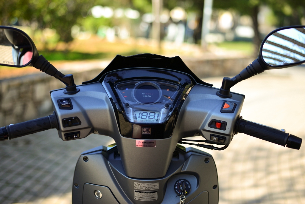 kymco people s 300i details 4
