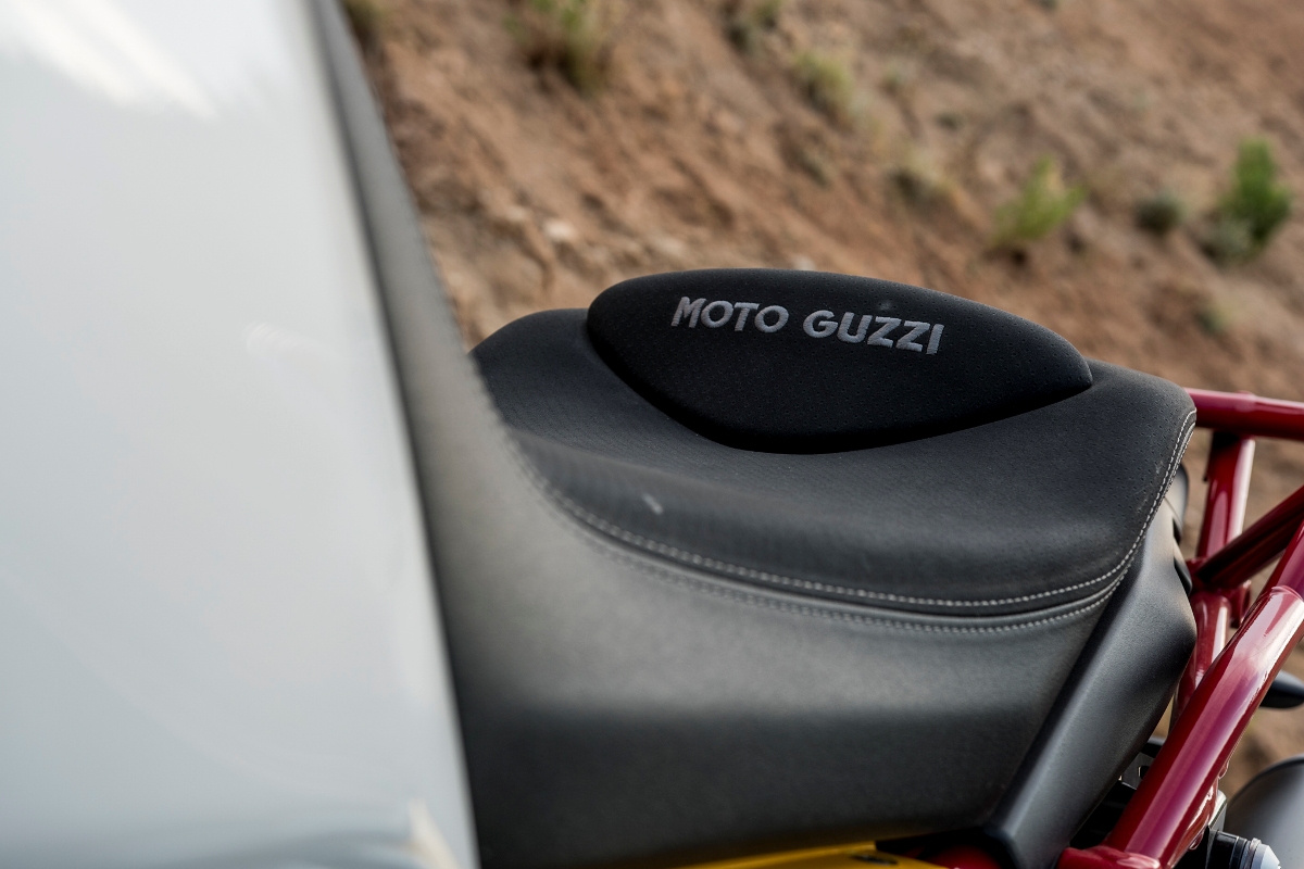 MotoGuzziV85TT details 17