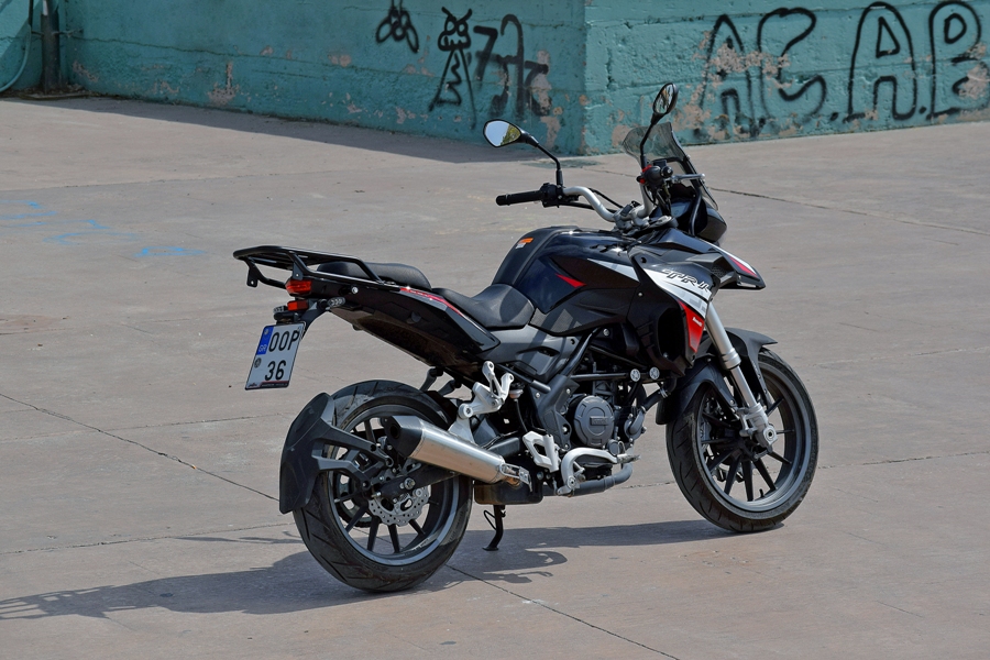 benelli trk 251 ambience 3