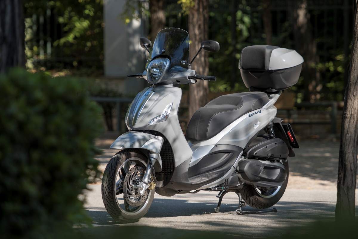 piaggio beverly 350 tourer ambience 3