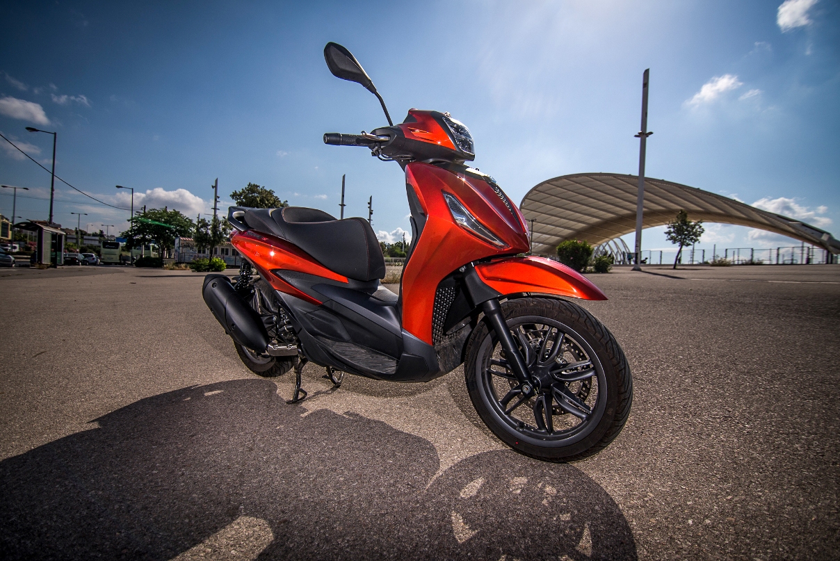 Piaggio Beverly 300 HPE 2021 ambience 1