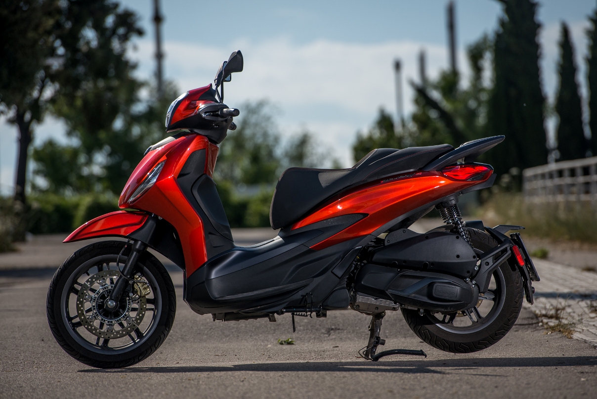 Piaggio Beverly 300 HPE 2021 ambience 3