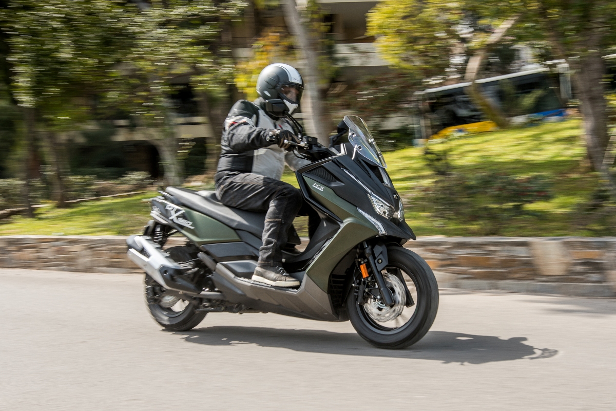 Kymco DT X360 2022 2wo action 4